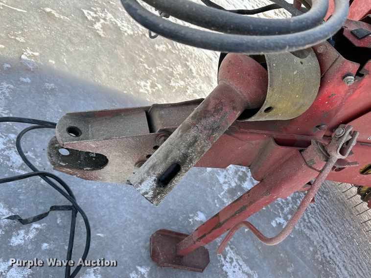 image for item EK9917 1994 New Holland New Holland  round baler