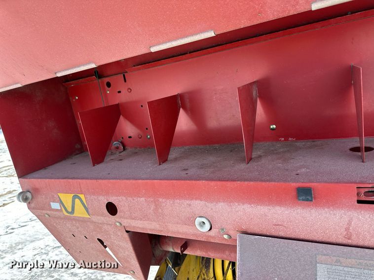 image for item EK9917 1994 New Holland New Holland  round baler