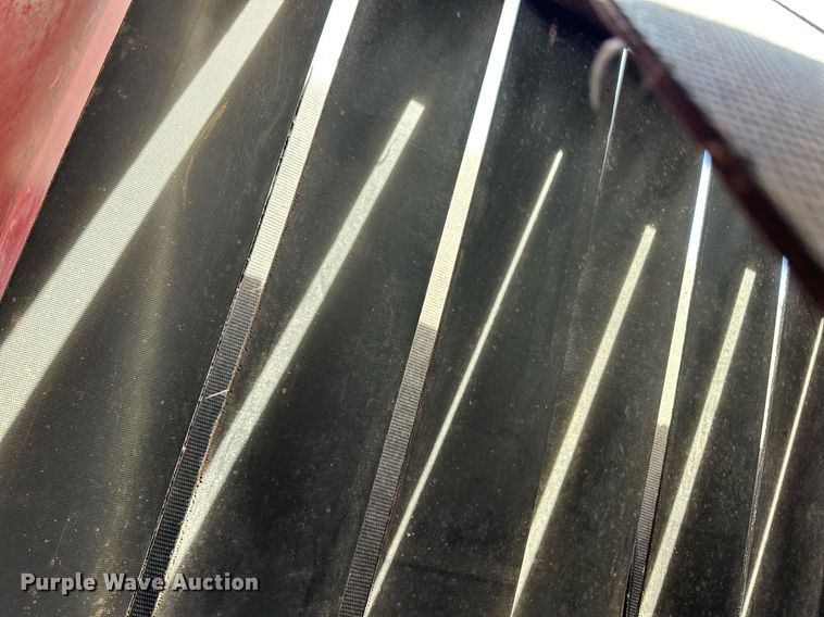 image for item EK9917 1994 New Holland New Holland  round baler