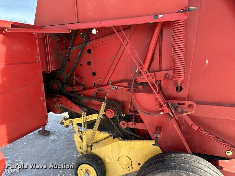 image for item EK9917 1994 New Holland New Holland  round baler