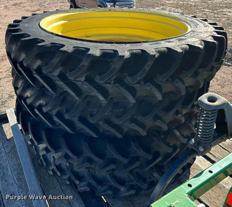 image for item IB9296 (4) Firestone 320/90R46 tires