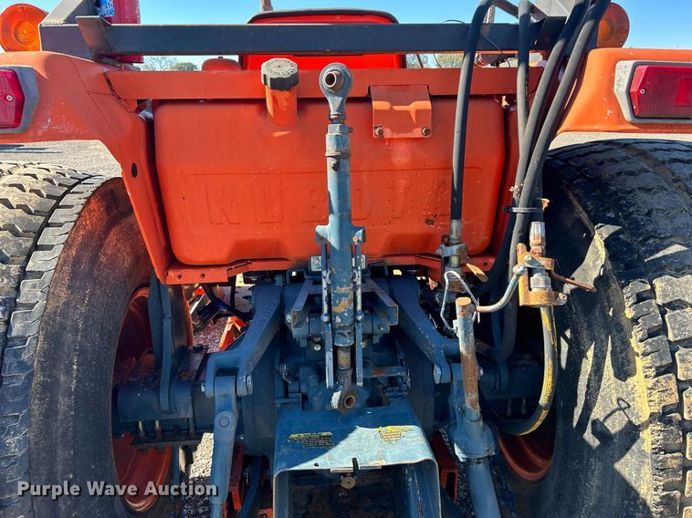 image for item KH9586 Kubota L4150DT  tractor