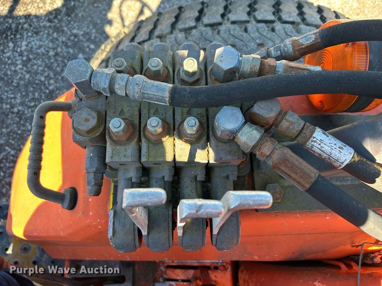 image for item KH9586 Kubota L4150DT  tractor