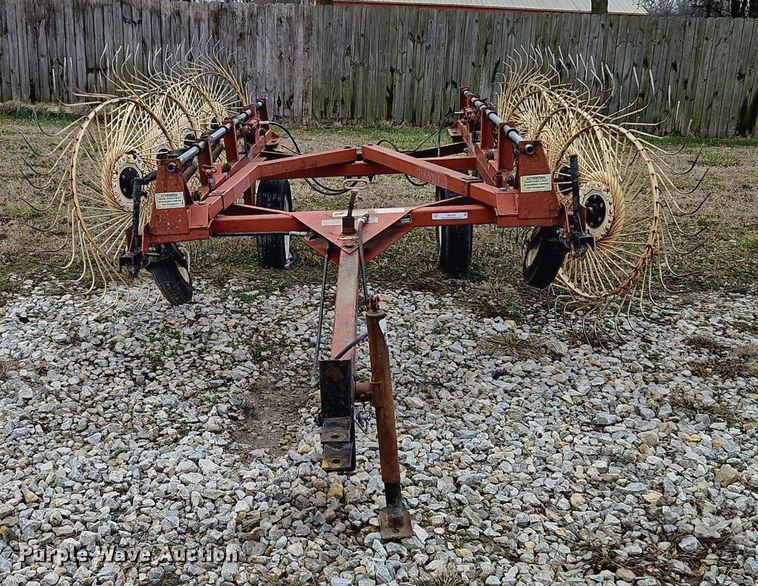 image for item LB9708 Hesston 3971  hay rake