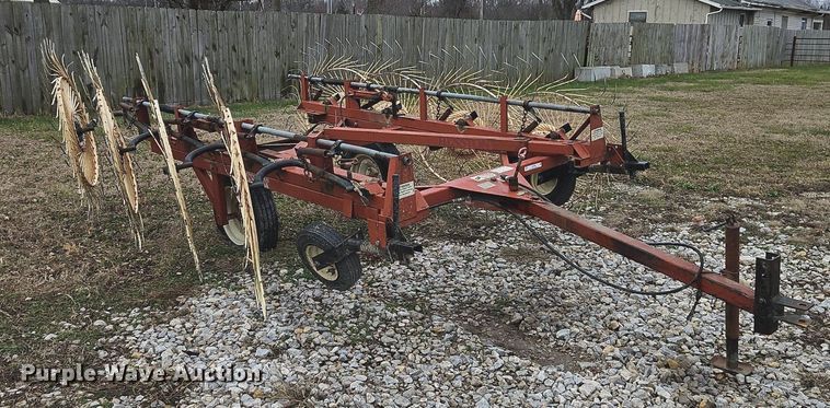 image for item LB9708 Hesston 3971  hay rake
