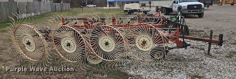 image for item LB9708 Hesston 3971  hay rake