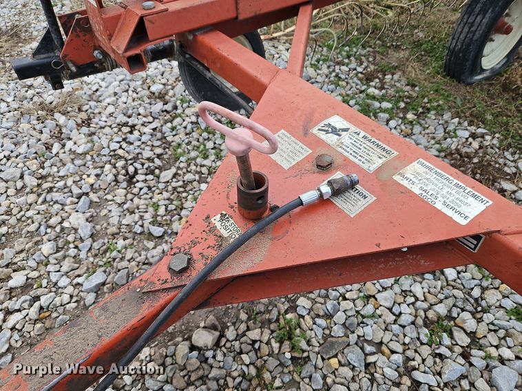 image for item LB9708 Hesston 3971  hay rake