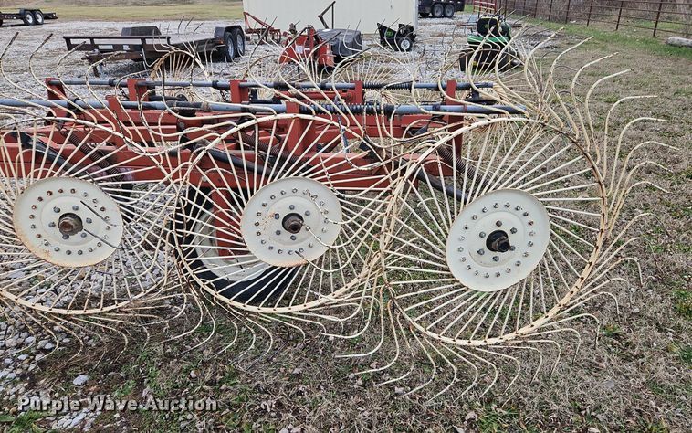 image for item LB9708 Hesston 3971  hay rake