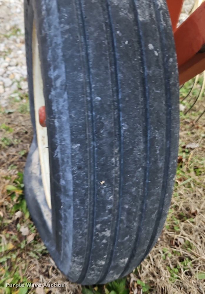 image for item LB9708 Hesston 3971  hay rake