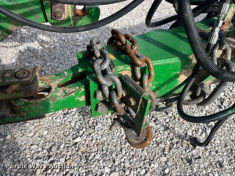 image for item LD9864 2006 John Deere 1990 CCS  air seeder