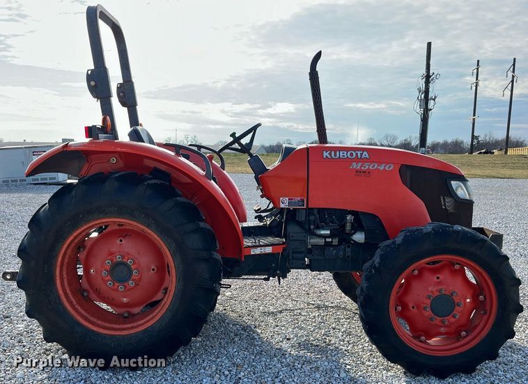 image for item LD9923 Kubota M5040D  MFWD tractor