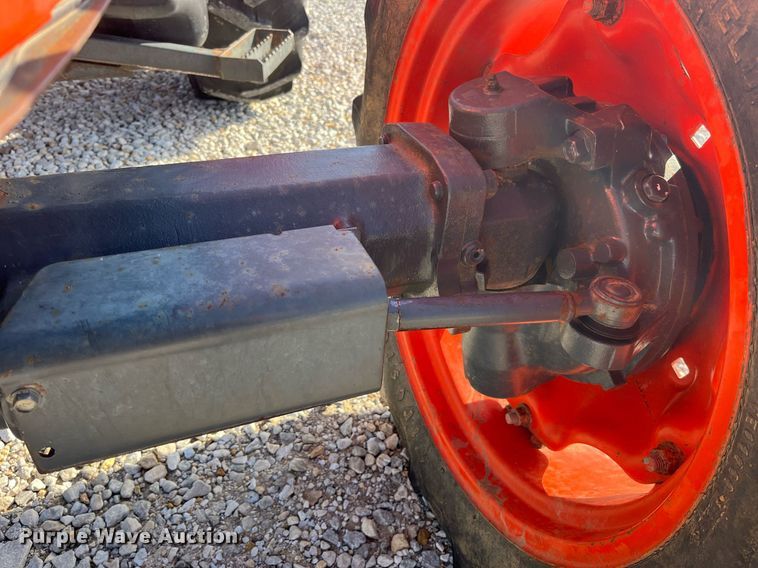 image for item LD9923 Kubota M5040D  MFWD tractor