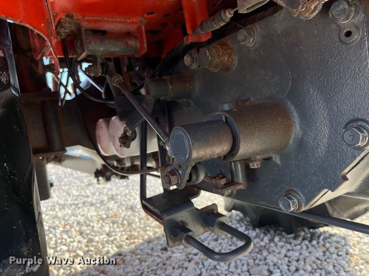 image for item LD9923 Kubota M5040D  MFWD tractor