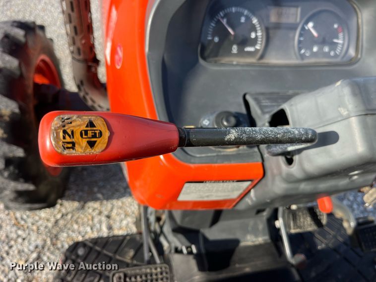 image for item LD9923 Kubota M5040D  MFWD tractor