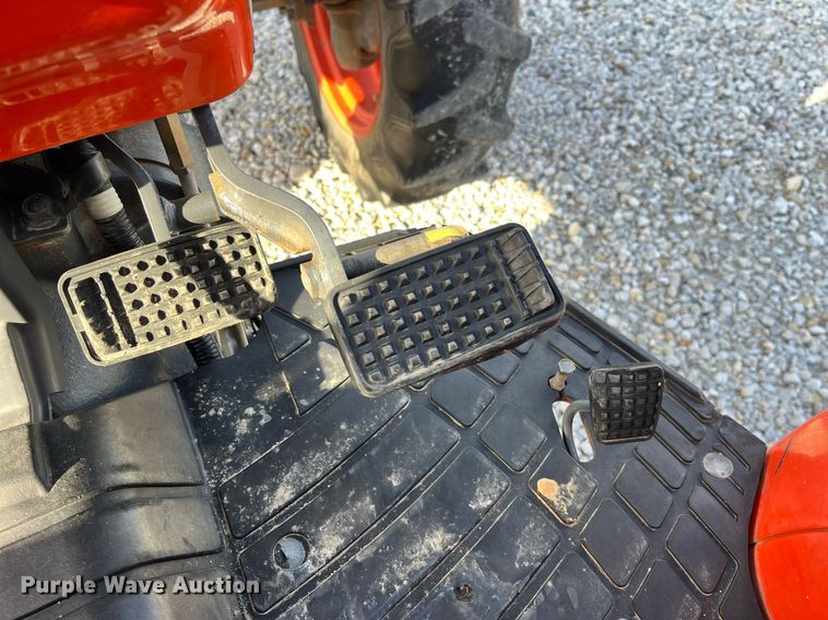 image for item LD9923 Kubota M5040D  MFWD tractor