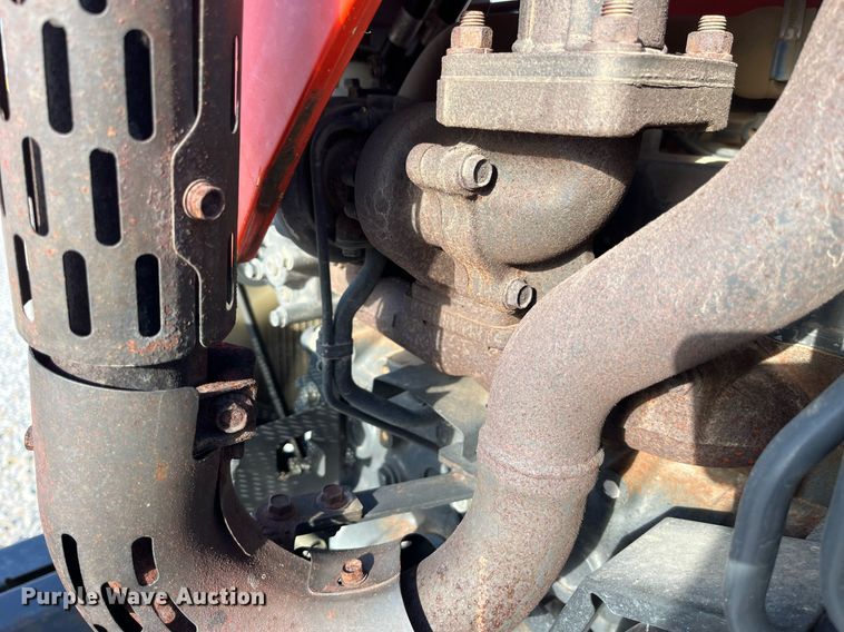 image for item LD9923 Kubota M5040D  MFWD tractor