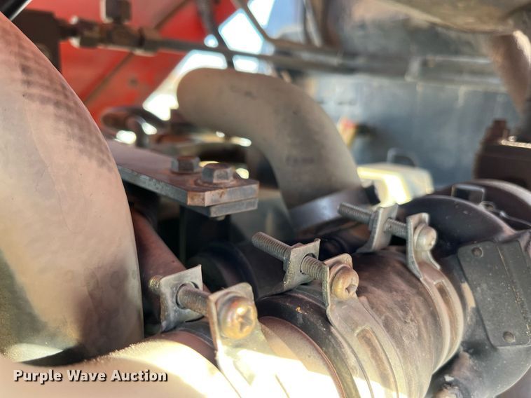 image for item LD9923 Kubota M5040D  MFWD tractor