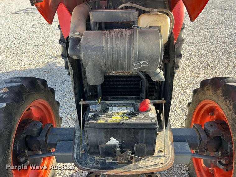 image for item LD9923 Kubota M5040D  MFWD tractor
