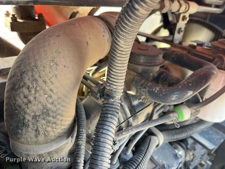 image for item LD9923 Kubota M5040D  MFWD tractor