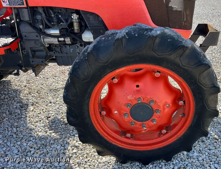 image for item LD9923 Kubota M5040D  MFWD tractor