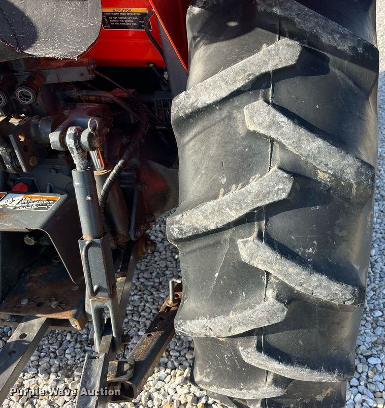 image for item LD9923 Kubota M5040D  MFWD tractor