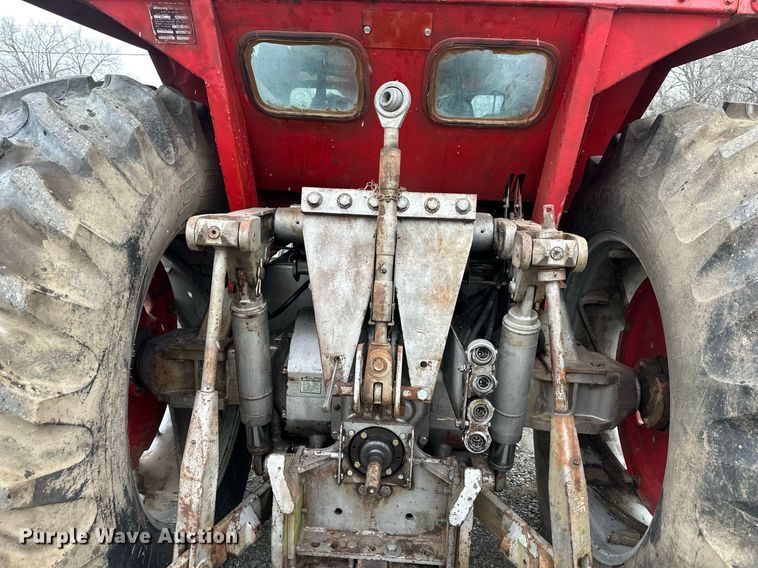 image for item LH9042 1973 Massey Ferguson 1135  tractor