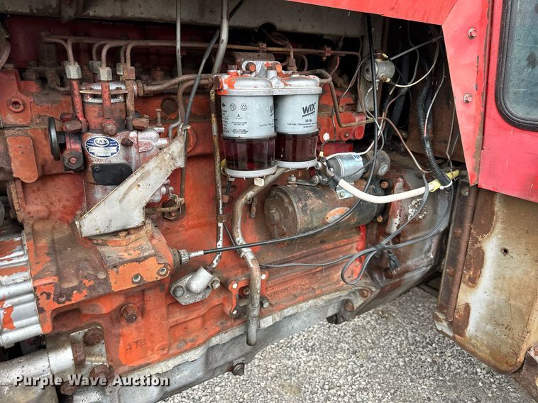 image for item LH9042 1973 Massey Ferguson 1135  tractor