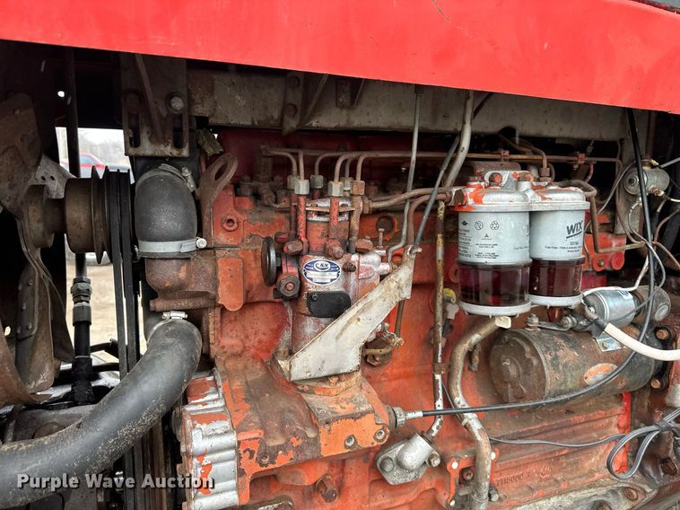 image for item LH9042 1973 Massey Ferguson 1135  tractor