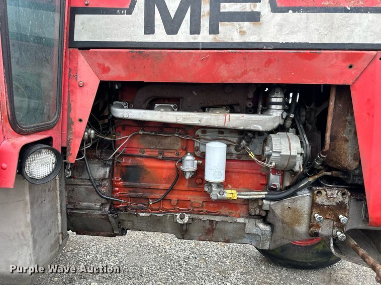 image for item LH9042 1973 Massey Ferguson 1135  tractor