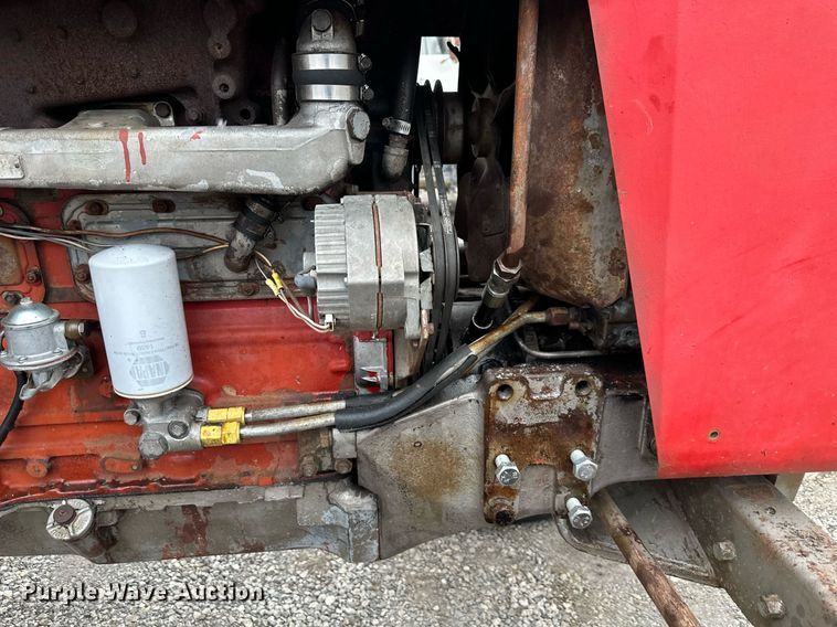 image for item LH9042 1973 Massey Ferguson 1135  tractor