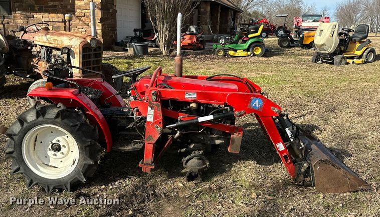 image for item LK9691 Hinomoto  MFWD tractor