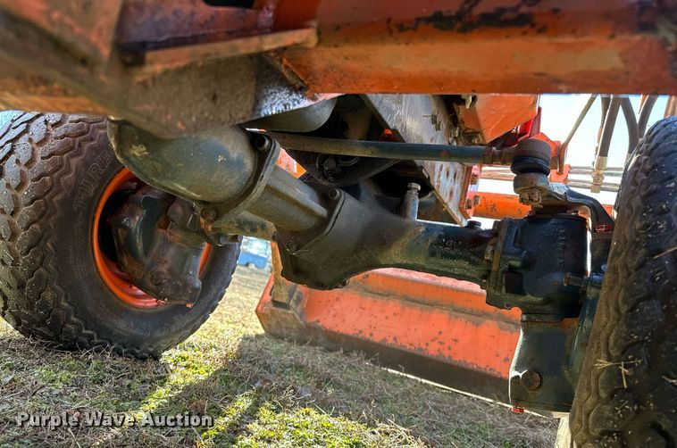 image for item LK9693 Kubota B7200D  MFWD tractor