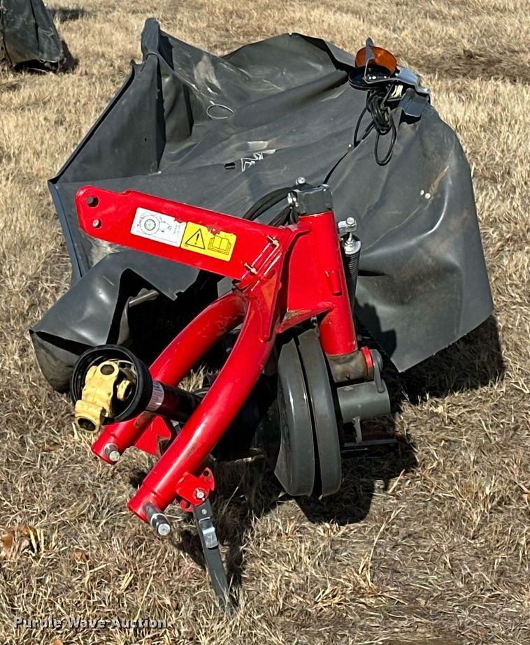 image for item LK9709 2023 Massey  Ferguson DM287  disc mower