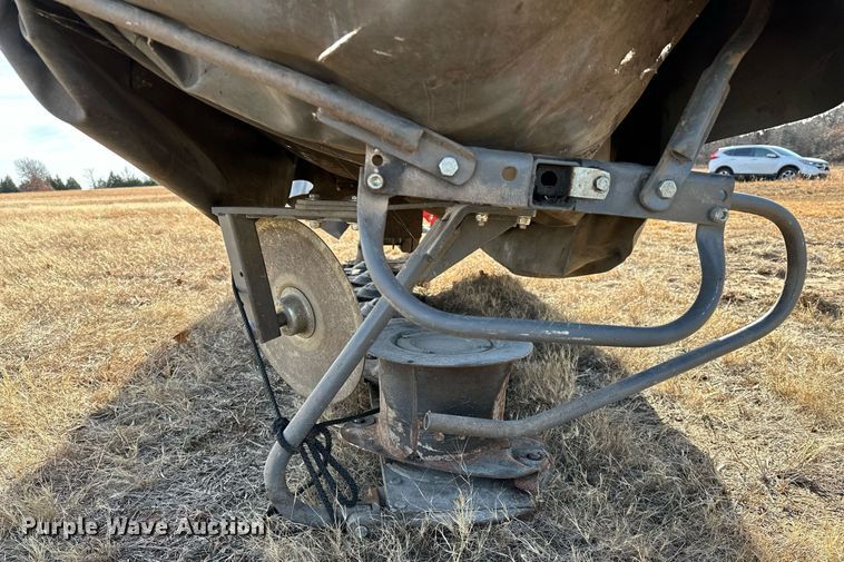 image for item LK9709 2023 Massey  Ferguson DM287  disc mower