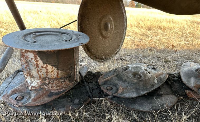 image for item LK9709 2023 Massey  Ferguson DM287  disc mower