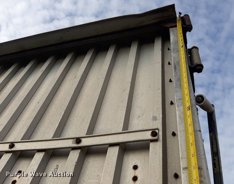 image for item LX9956 Dump trailer