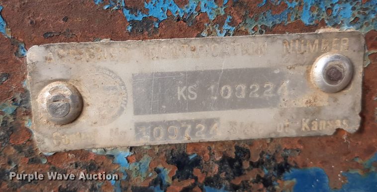 image for item LX9956 Dump trailer