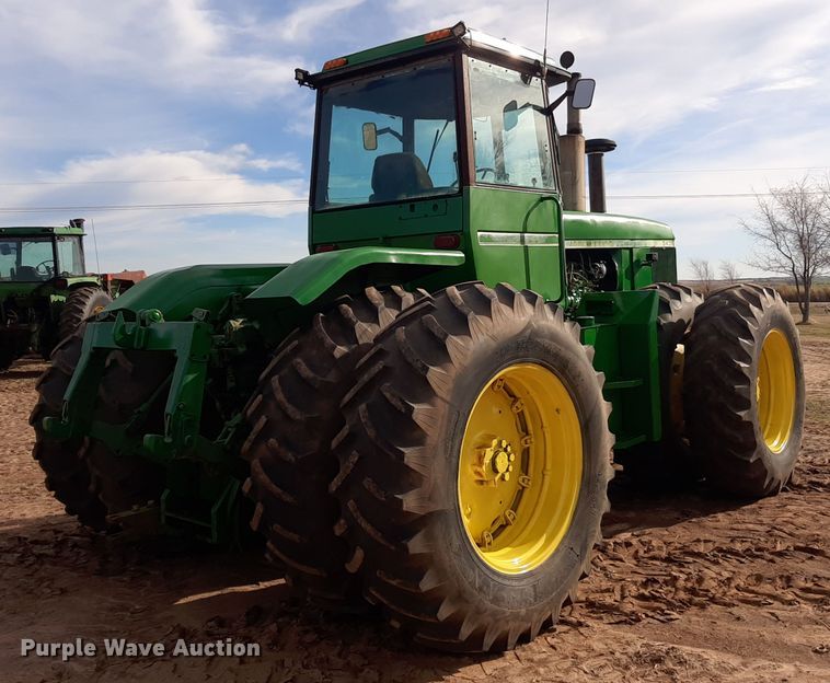 image for item LX9995 1976 John Deere 8430  4WD tractor