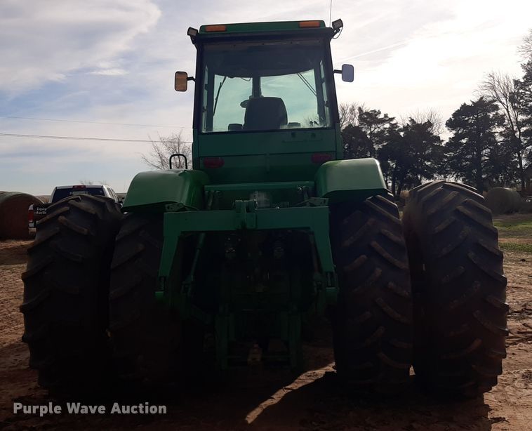 image for item LX9995 1976 John Deere 8430  4WD tractor