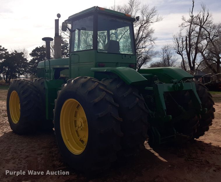 image for item LX9995 1976 John Deere 8430  4WD tractor