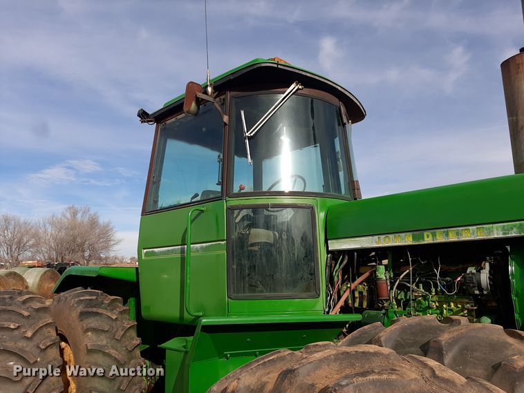 image for item LX9995 1976 John Deere 8430  4WD tractor