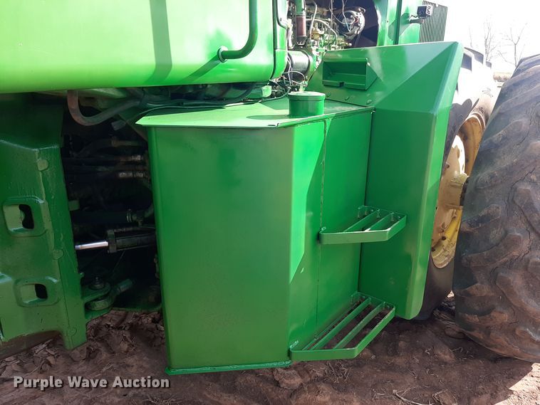 image for item LX9995 1976 John Deere 8430  4WD tractor