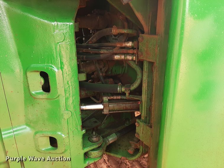 image for item LX9995 1976 John Deere 8430  4WD tractor