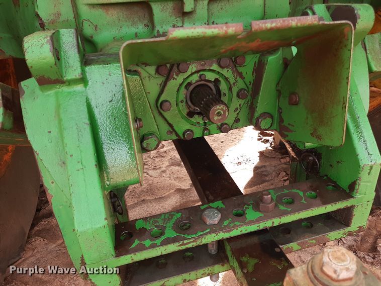 image for item LX9995 1976 John Deere 8430  4WD tractor