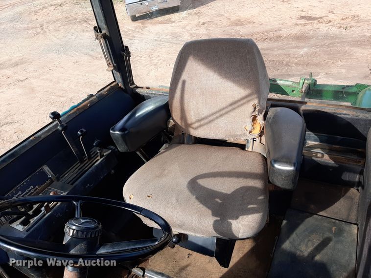 image for item LX9995 1976 John Deere 8430  4WD tractor