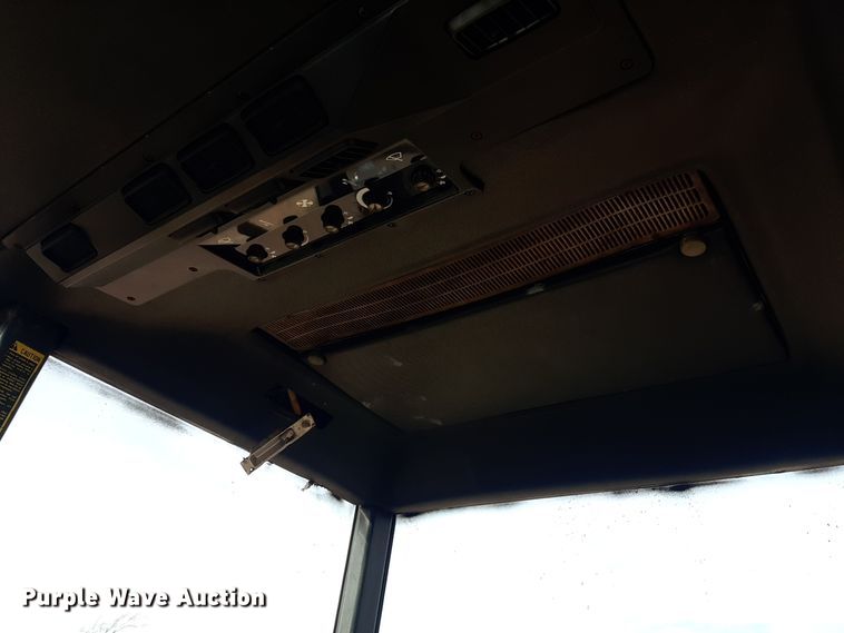 image for item LX9995 1976 John Deere 8430  4WD tractor