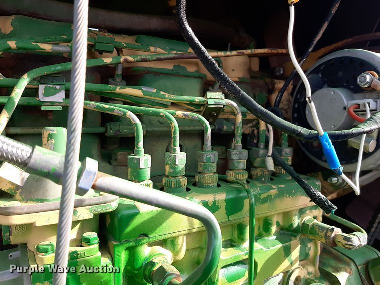 image for item LX9995 1976 John Deere 8430  4WD tractor