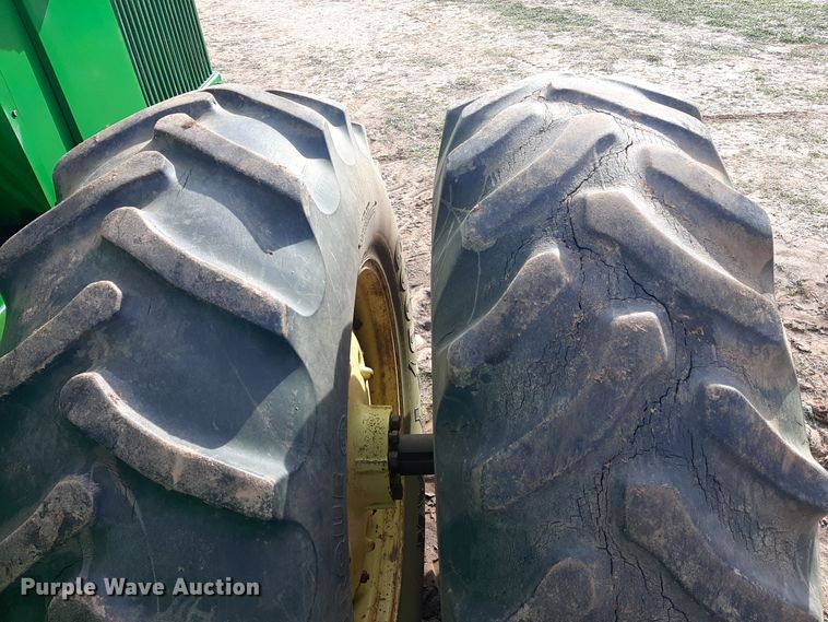 image for item LX9995 1976 John Deere 8430  4WD tractor