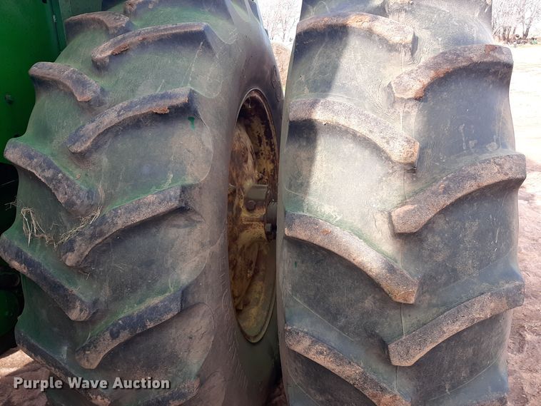 image for item LX9995 1976 John Deere 8430  4WD tractor