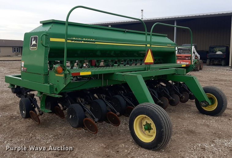 image for item LY9000 John Deere 1560  grain drill